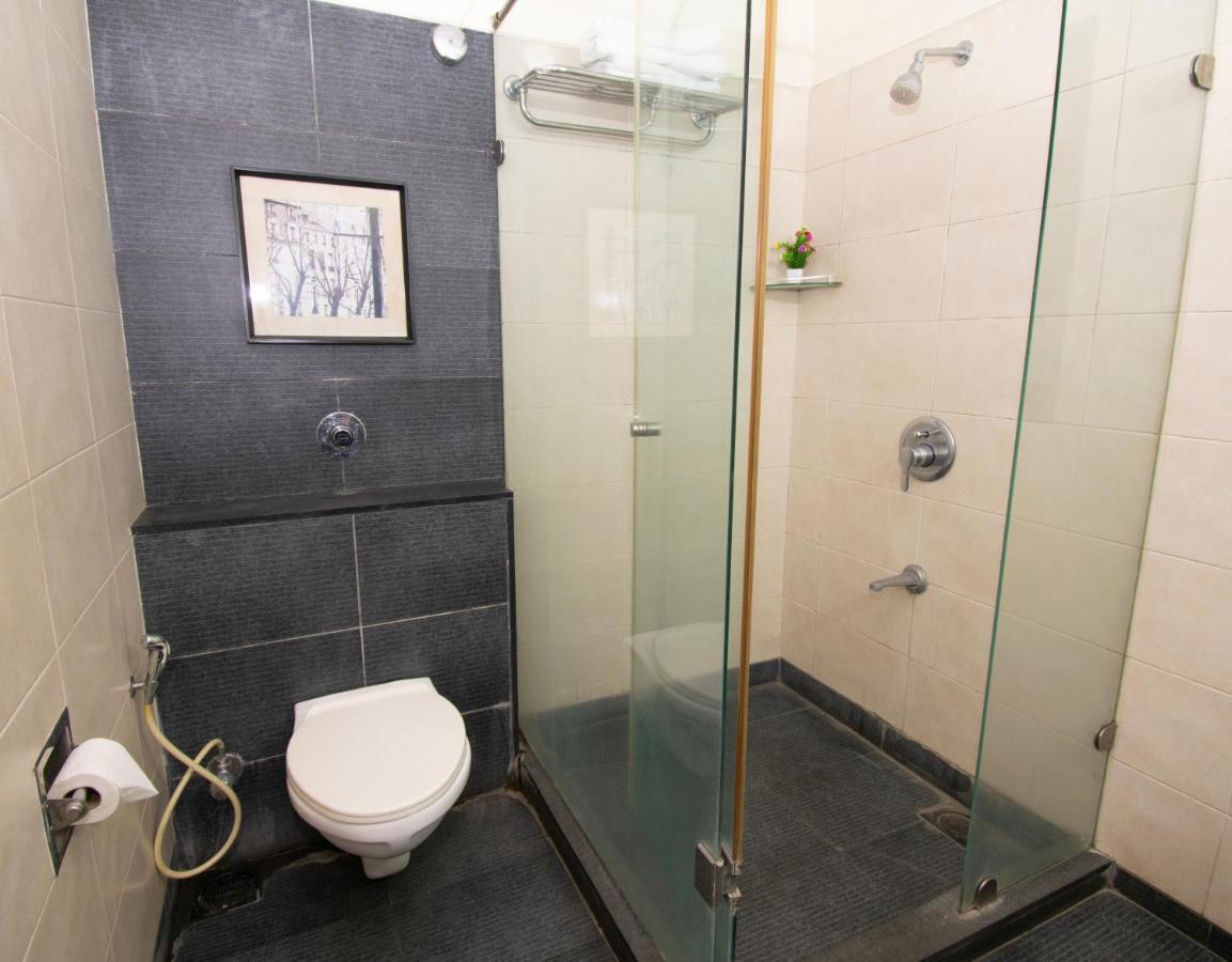 פונה Octave Koregaon Park מראה חיצוני תמונה