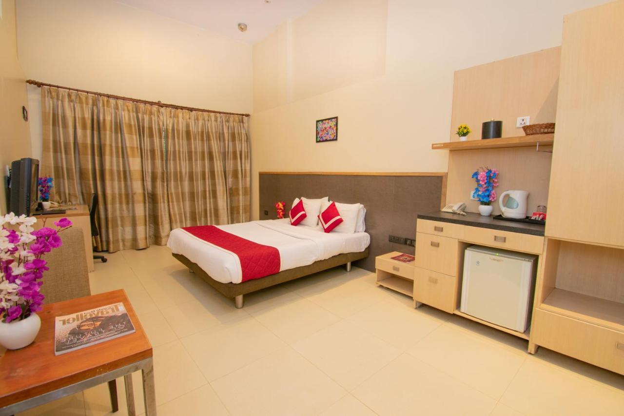 פונה Octave Koregaon Park מראה חיצוני תמונה